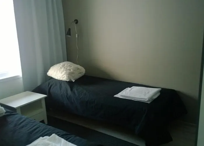 Paljakka Moekit Kotila